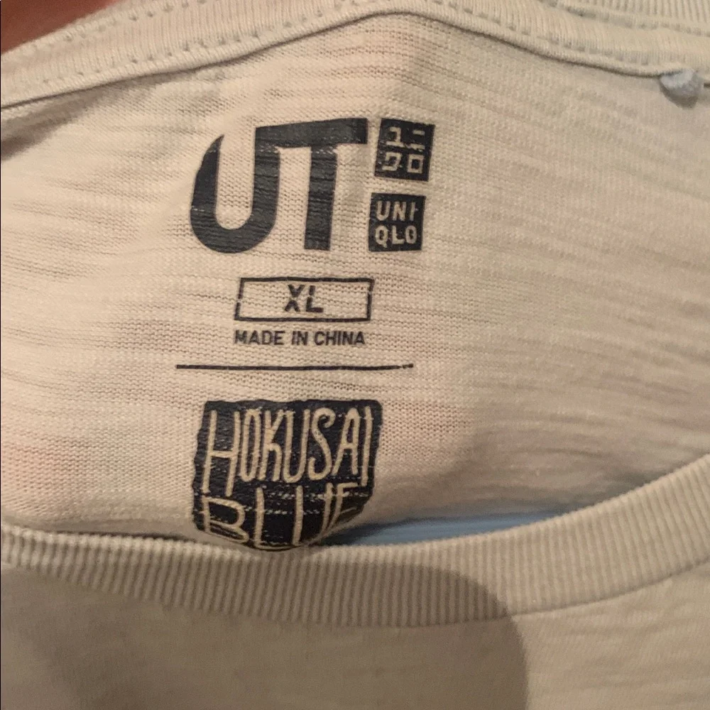 Super Sick Uniqlo Hokusai Blue Cotton Tee W/ Front Pocket SZ XL Bluish Grey - Picture 3 of 4